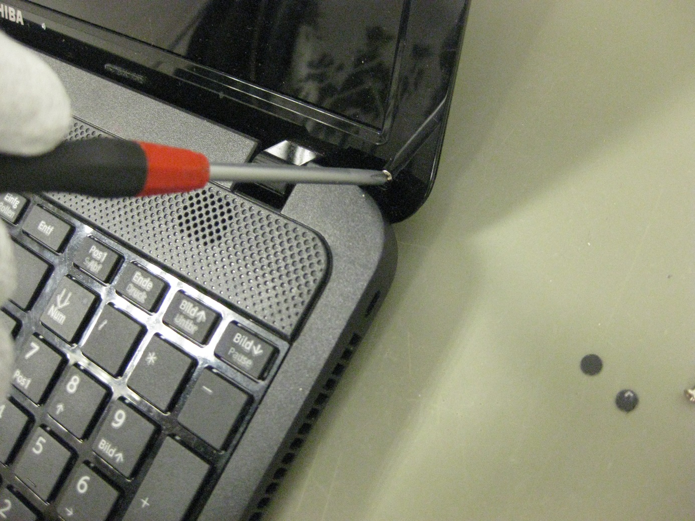 Display-Ausbau Bild 5