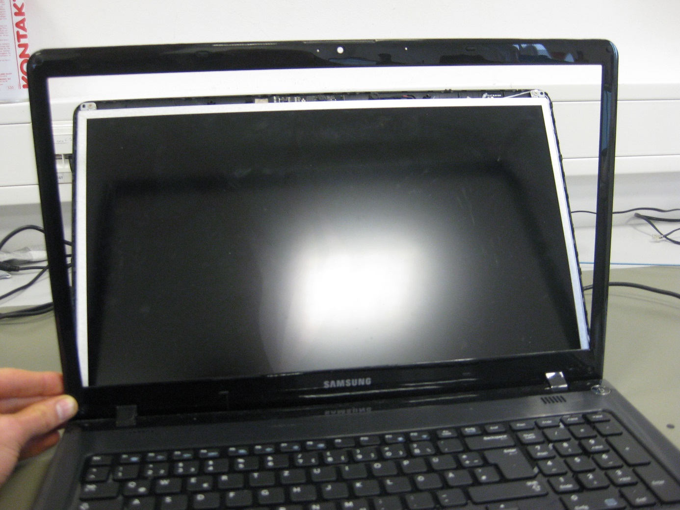 Display-Ausbau Bild 8