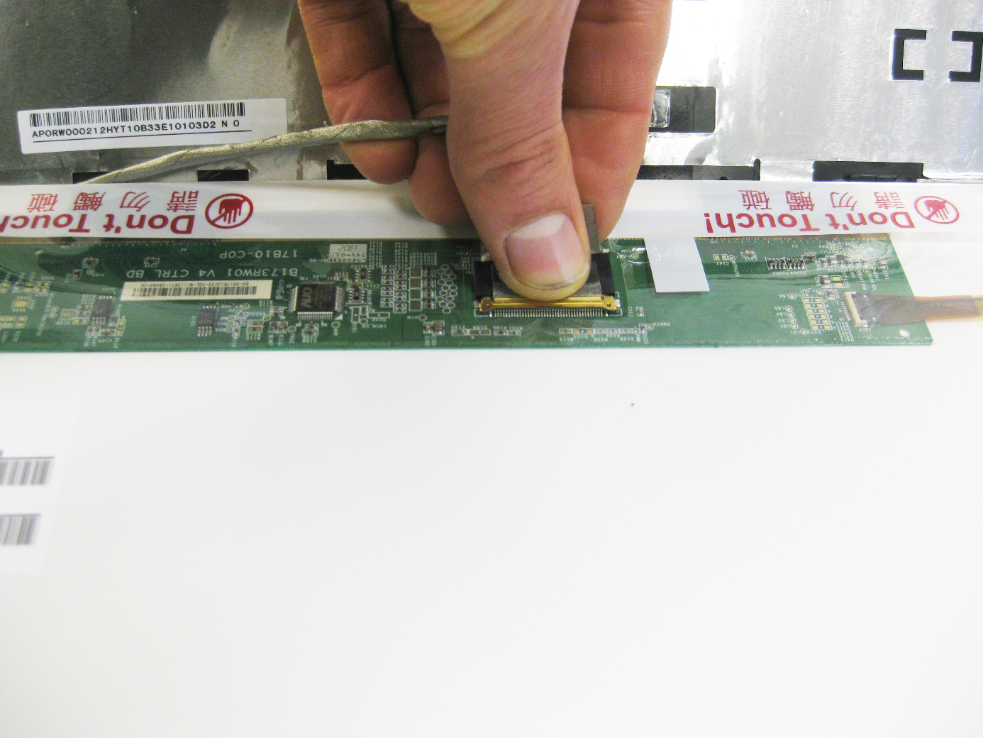 Display-Ausbau Bild 14